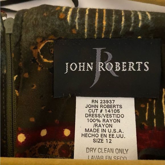 John Roberts Beautiful Dress with Southwest Style material - Picture 8 of 9